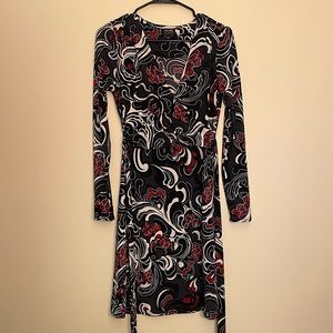 Lightly worn dress, size small. Brand: Nicole by Nicole Miller.